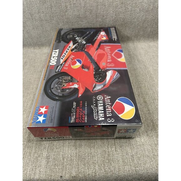 Tamiya 1:12 Scale Antena 3 Yamaha D'Antin YZR500 2002 Model Kit # 14091*2200 Abe - Picture 5 of 6
